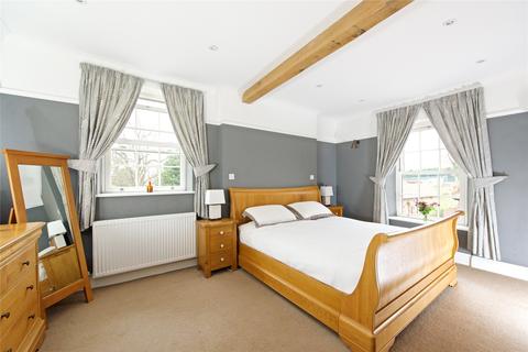 3 bedroom end of terrace house for sale - The Green, Kingsthorpe, Northampton, Northamptonshire, NN2
