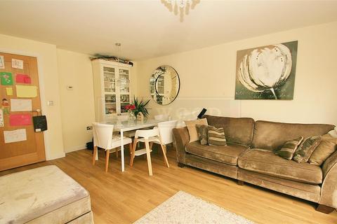 11 Albacore Way, Hayes, UB3 2FS