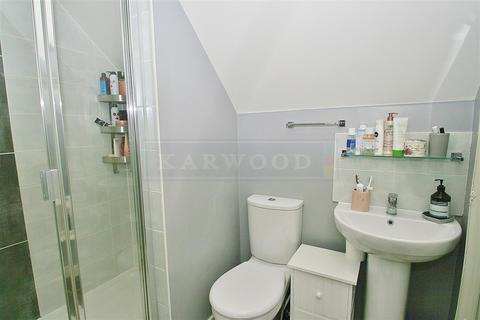 11 Albacore Way, Hayes, UB3 2FS