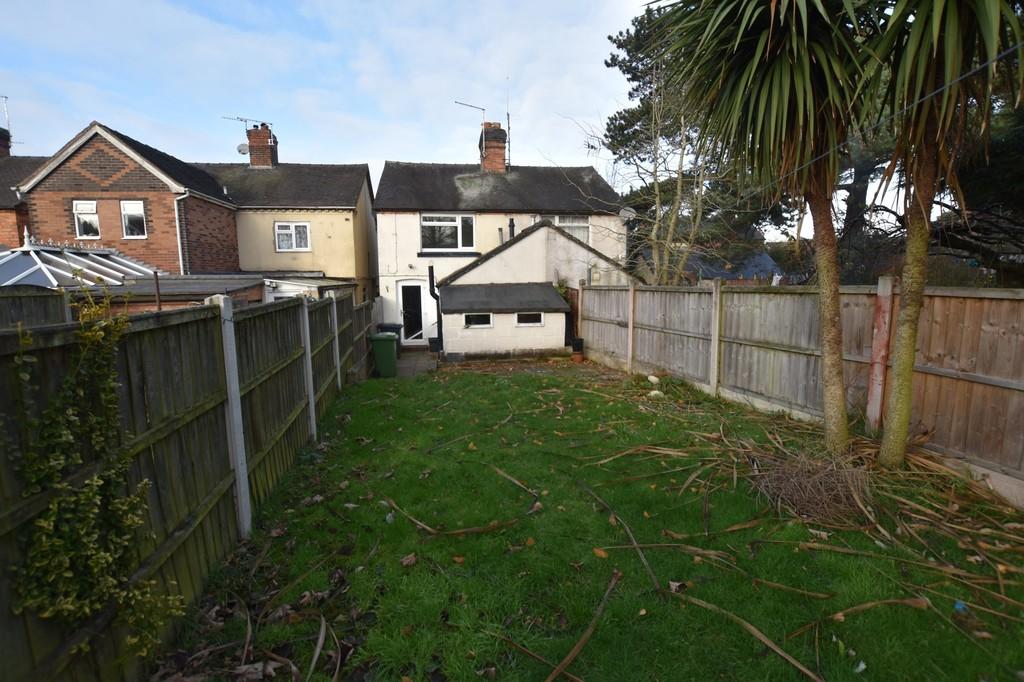 Salisbury Road, Market Drayton... 2 bed semidetached house £650 pcm