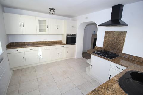 2 bedroom terraced house to rent, Lake Yard, Stanley