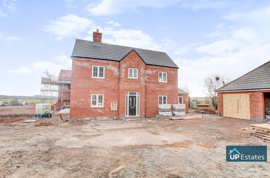Warton, Tamworth 3 bed semidetached house for sale £375,000