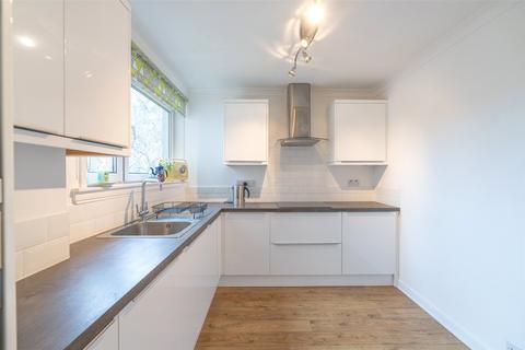 Flat 13, 100 East Trinity Road, Edinburgh, EH5 3PU