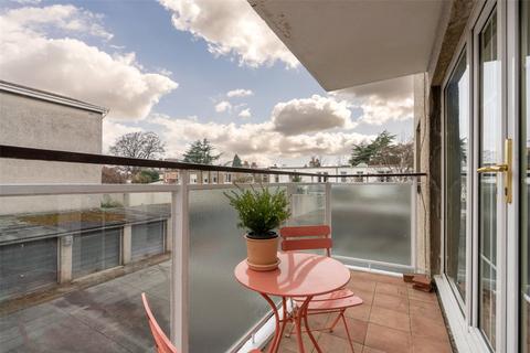 Flat 13, 100 East Trinity Road, Edinburgh, EH5 3PU