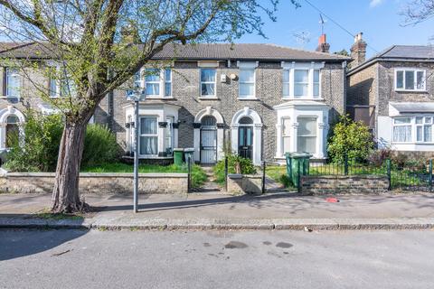 4 bedroom terraced house for sale, Durham Road, Manor Park, London, E12