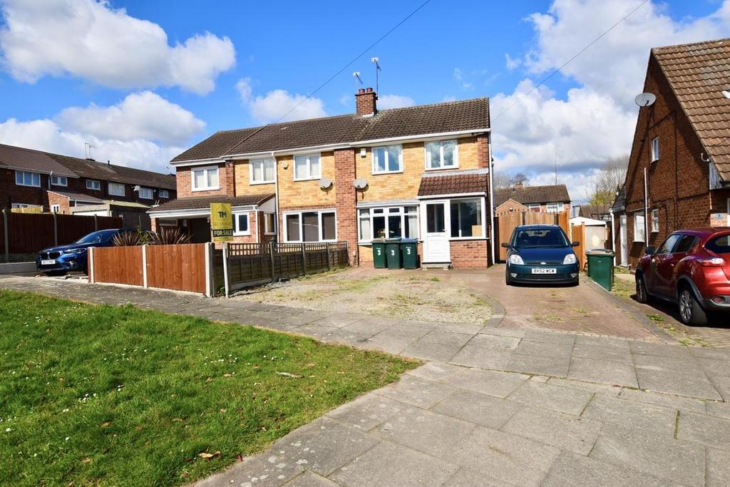 Plymouth Close, Wyken, Coventry EXCELLENT SEMI WITH KITCHEN DINER