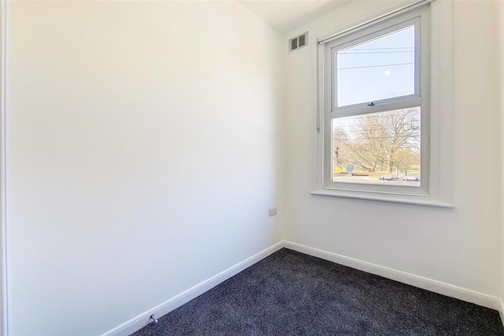 7 Bedroom 3-0.jpg
