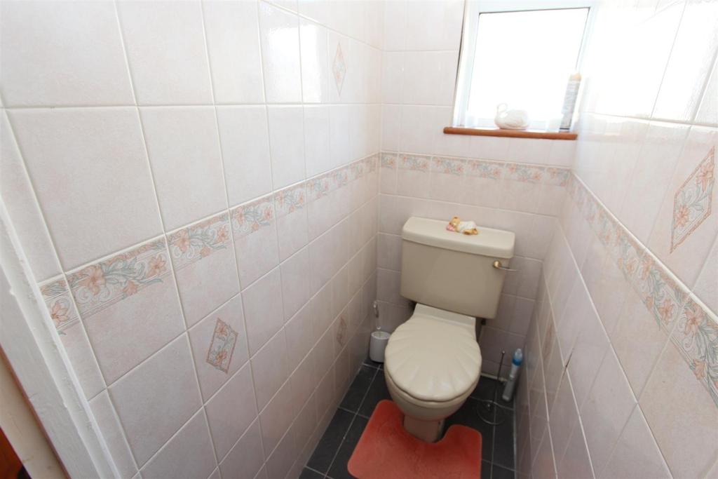 Separate WC