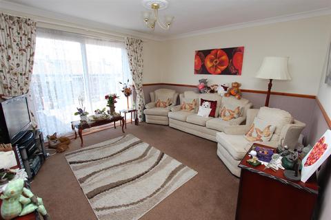 67 Boardman Avenue, London, E4 7QB