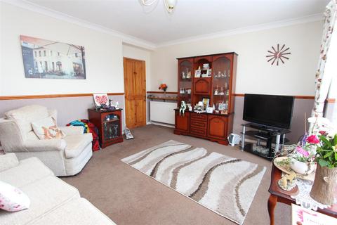 67 Boardman Avenue, London, E4 7QB
