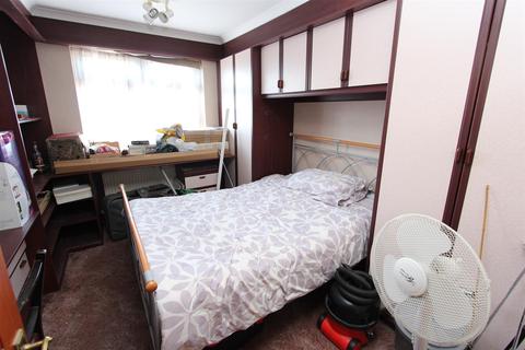 67 Boardman Avenue, London, E4 7QB