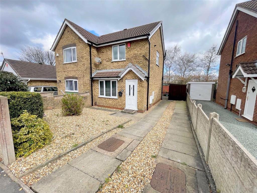 Normanton Grove, StokeonTrent 2 bed semidetached house £695 pcm (£
