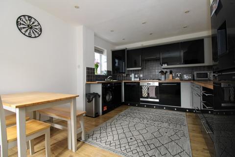 1 Crag View, Bradford, BD10 9HB