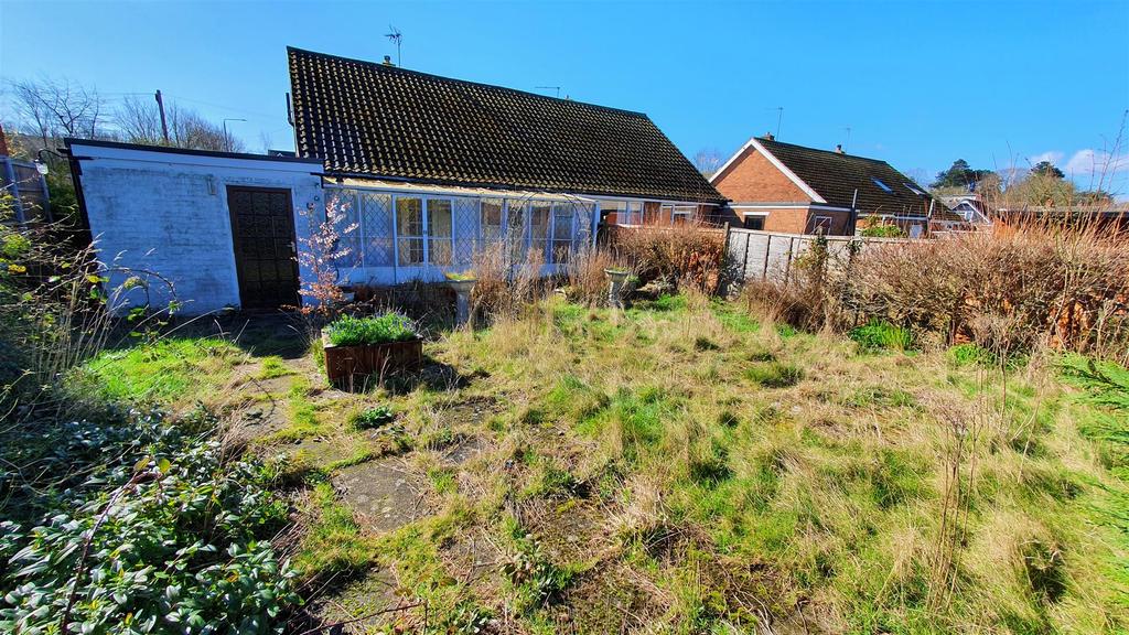 Grantham Road, Bingham 3 bed semidetached house for sale £200,000