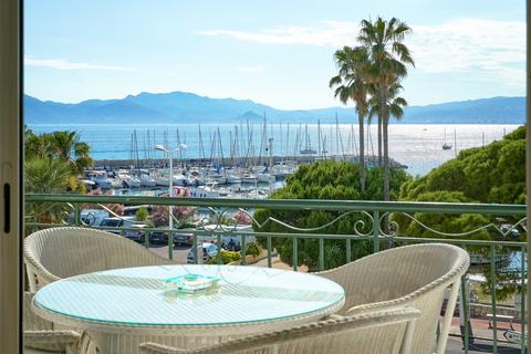 2 bedroom villa, Cannes, Alpes-Maritimes, Alpes-Maritimes, France