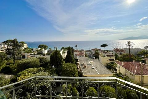 3 bedroom villa, Cannes, Alpes-Maritimes, Alpes-Maritimes, France