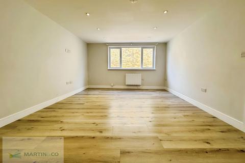 1 bedroom apartment to rent, Hersham