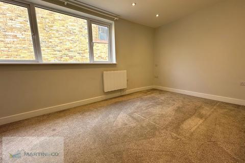 1 bedroom apartment to rent, Hersham