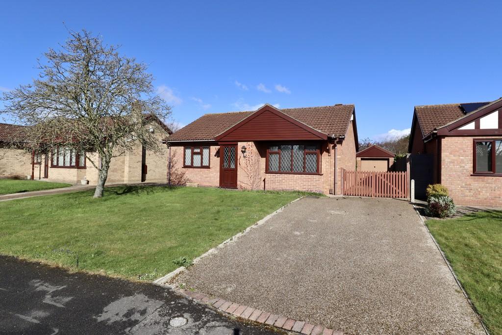 Lady Meers Road, Cherry Willingham, Lincoln 2 bed detached bungalow £
