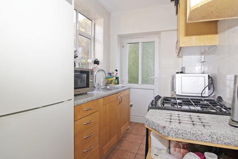 1 Moorside Road, Bromley, BR1 5EP