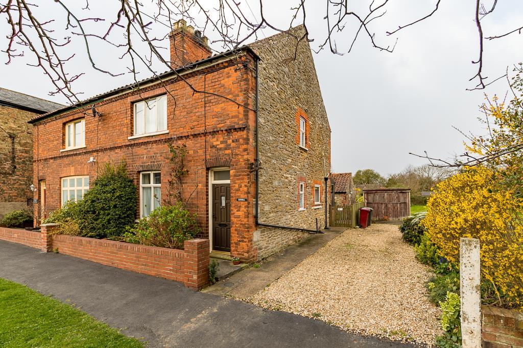 Front Street, Alkborough, Scunthorpe 2 bed semidetached house £179,950