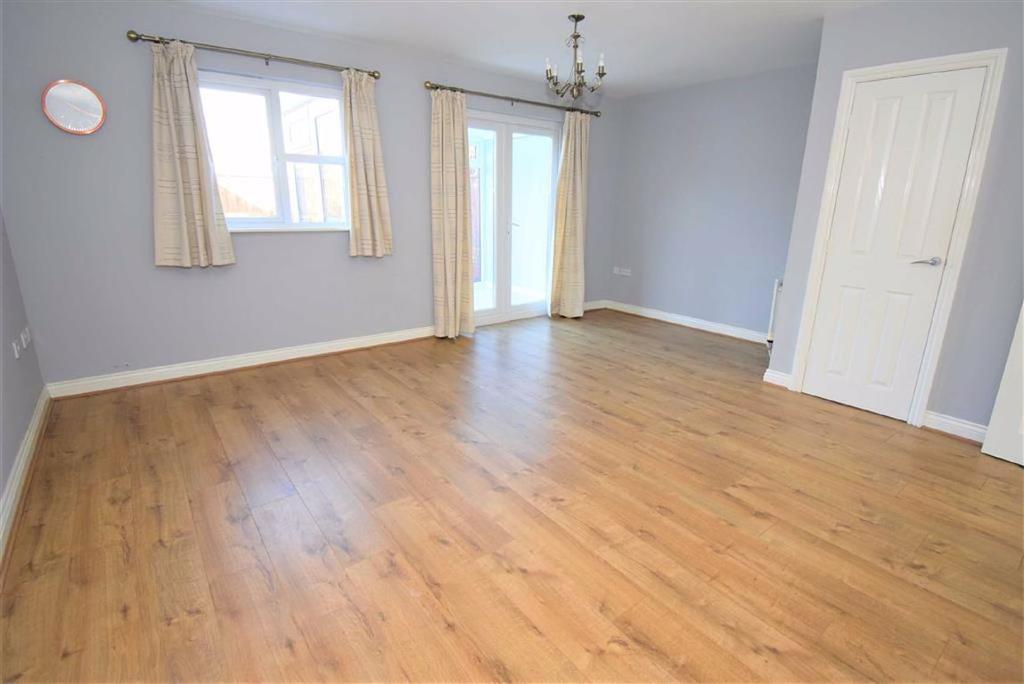 Bay Tree Drive, South Shields 3 bed semidetached house £695 pcm (£