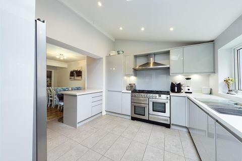 7 Lyle Close, Rochester, ME2 3DF
