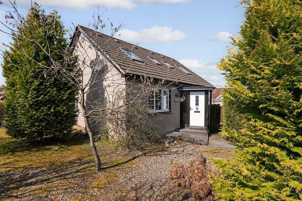 53 Thimblehall Drive, Dunfermline, KY12 7RP 3 bed semidetached house