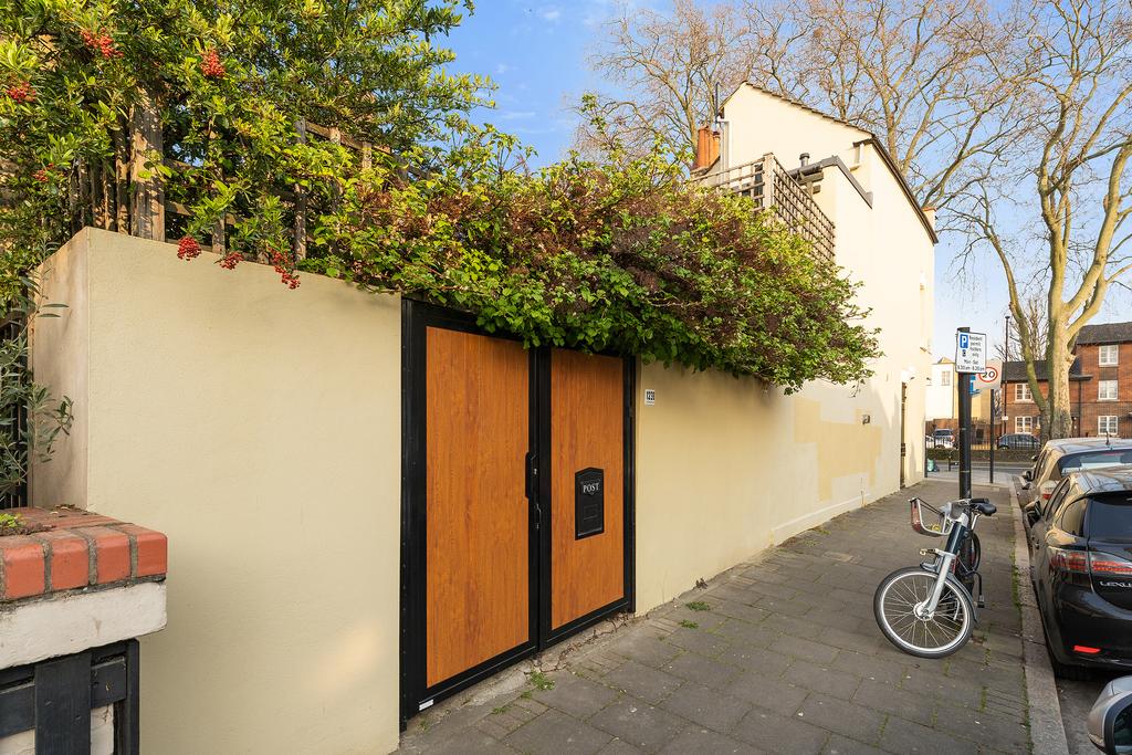 Shacklewell Lane 054.jpg
