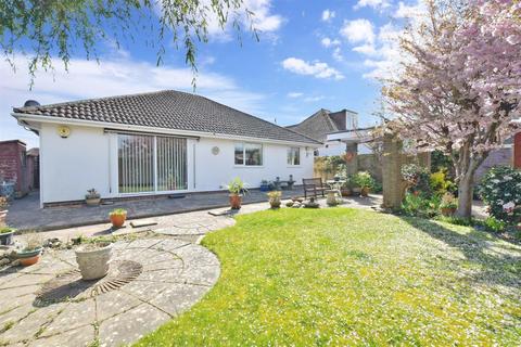 2a Amberley Road, Rustington, Littlehampton, BN16 2EE