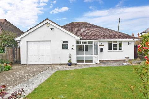 2a Amberley Road, Rustington, Littlehampton, BN16 2EE