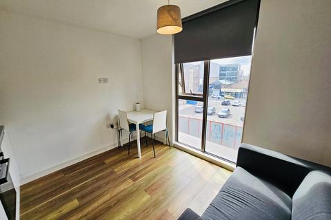 1 bedroom flat to rent, One Bed Apartment in Wolstenholme Square