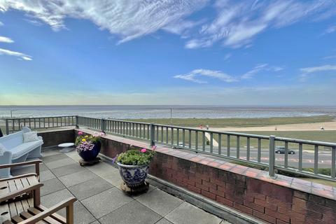 3 bedroom penthouse for sale - Lake Point Marine Drive, Fairhaven, FY8