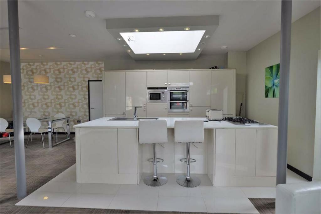 Cardwell Close, Warton, PR4 3 bed detached bungalow £329,950