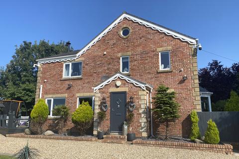 80 Chain Lane, Staining, Blackpool, FY3 0DF