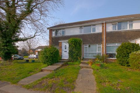 2 bedroom maisonette to rent, Ray Park Ave, Maidenhead, SL6