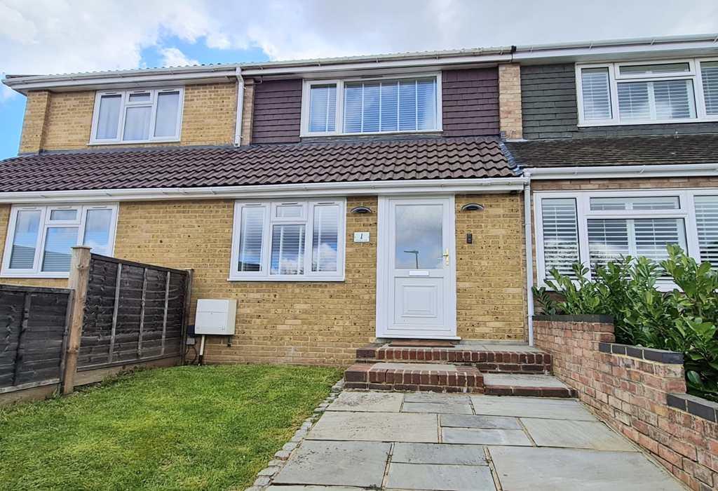 Rushdene Walk, Biggin Hill, Westerham 2 bed terraced house £400,000