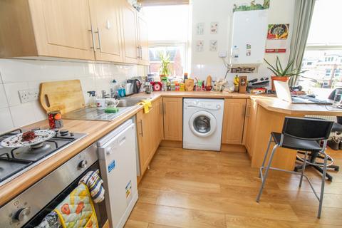 1 bedroom apartment to rent, Queens Road, Hyde Park, Leeds, LS6