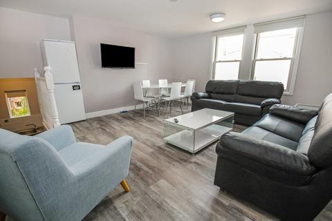 6 bedroom apartment to rent - ALL BILLS INCLUDED - Clarendon Road, Leeds
