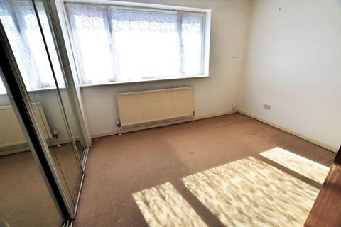 17 Beagle Close, Feltham, TW13 7DJ
