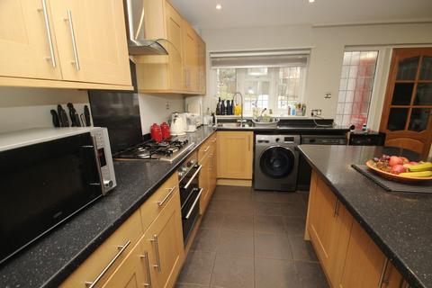 7 Aylesham Road, Orpington, BR6 0TX