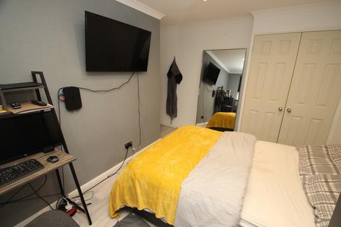 7 Aylesham Road, Orpington, BR6 0TX
