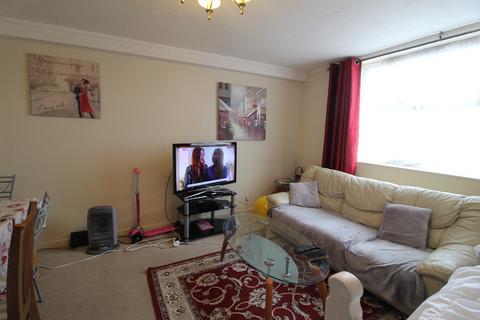 2 bedroom apartment to rent, Camden House, Marlowes, Hemel Hempstead, Hertfordshire, HP1 1BE