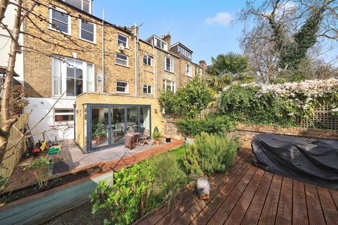 42a Alkham Road, London, N16 7AA