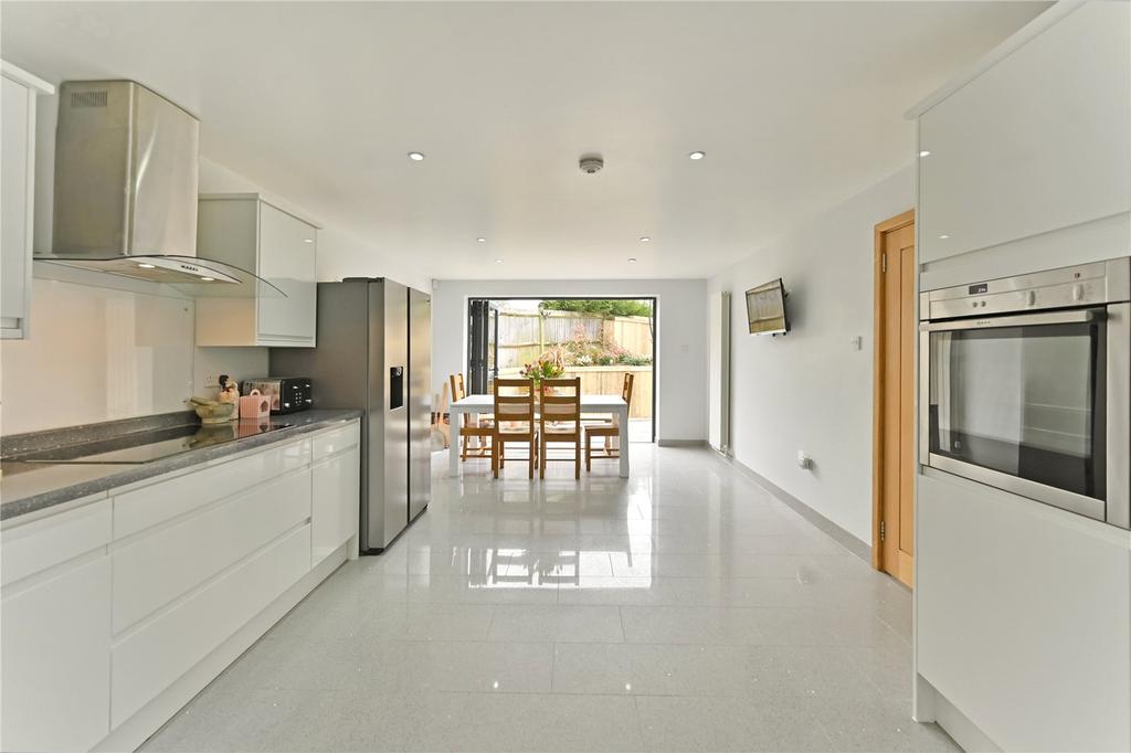 Charing Heath Road, Charing, Ashford, Kent, TN27 4 bed detached house £750,000