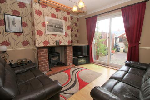 12 Borrowdale Avenue, Fleetwood, FY7 7LF