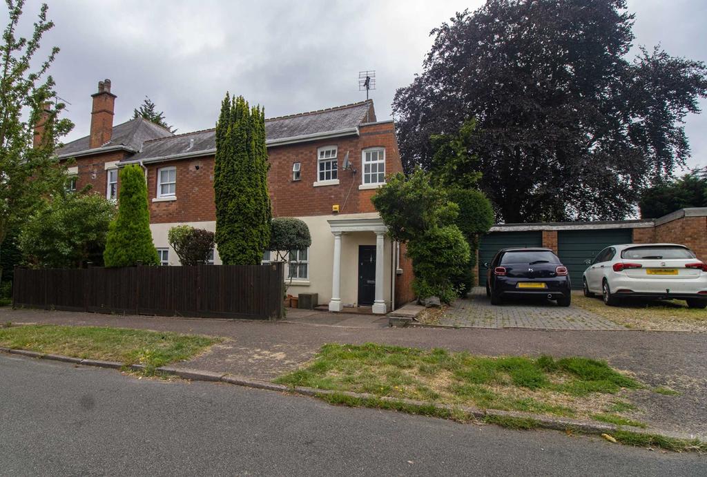 Evington Lane, Leicester, LE5 1 bed apartment £140,000