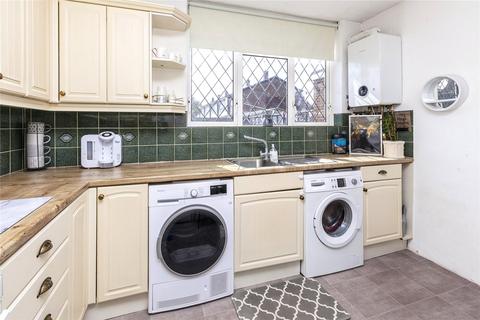 79 Tamar Way, Slough, SL3 8SY