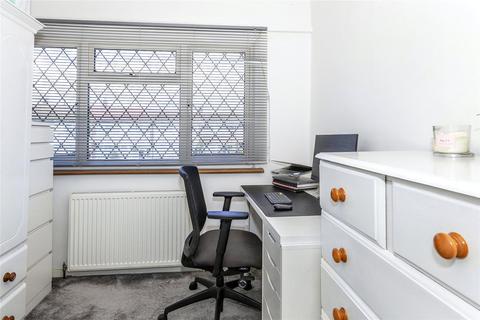 79 Tamar Way, Slough, SL3 8SY