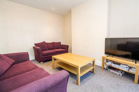 undefined, BILLS INCLUDED - Headingley Avenue, Headingley, Leeds, LS6
